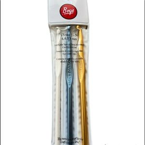 Boye Aluminum Crochet Hooks 2 size K and one no size
Crafters, yarn sweaters